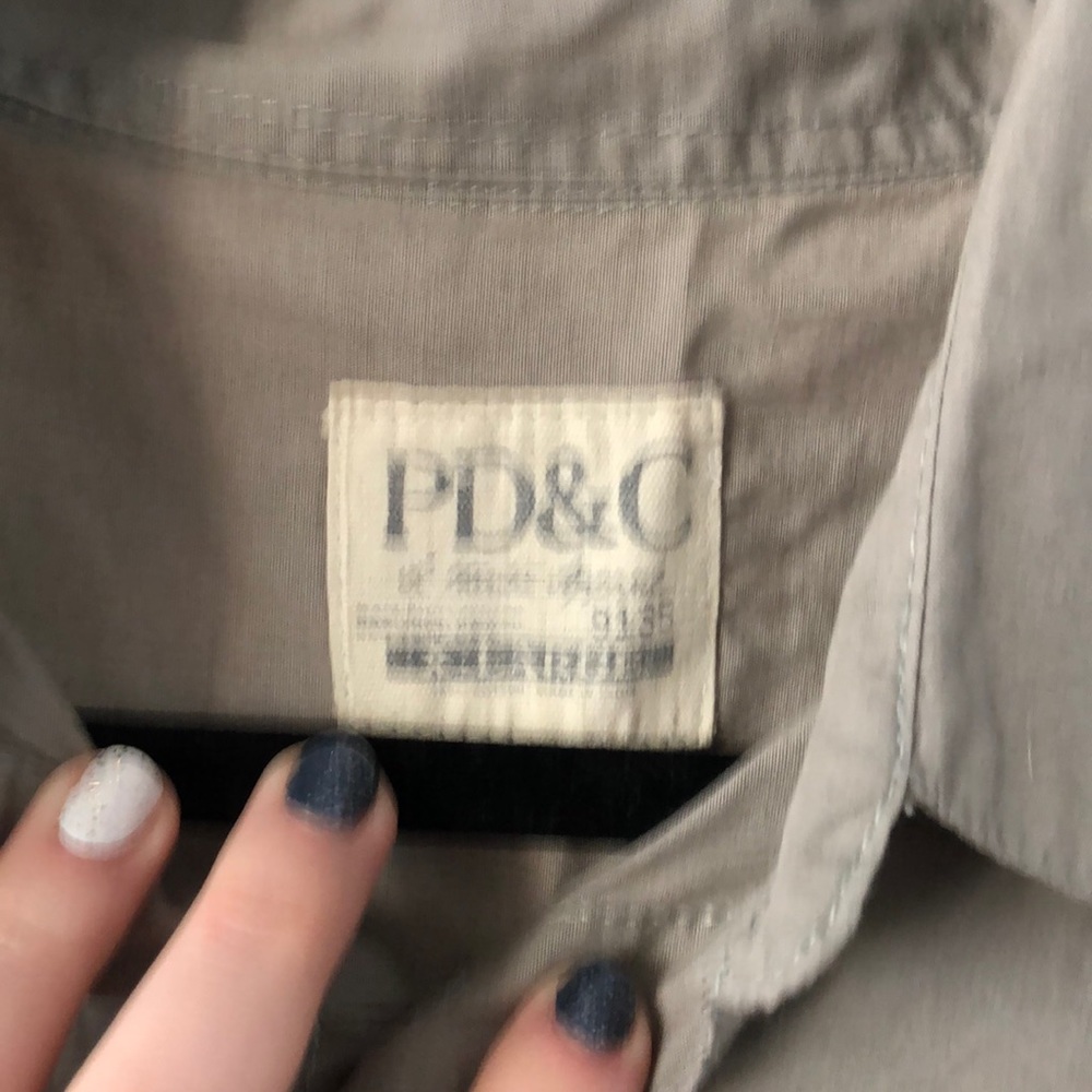 Button down - Picture 3 of 3